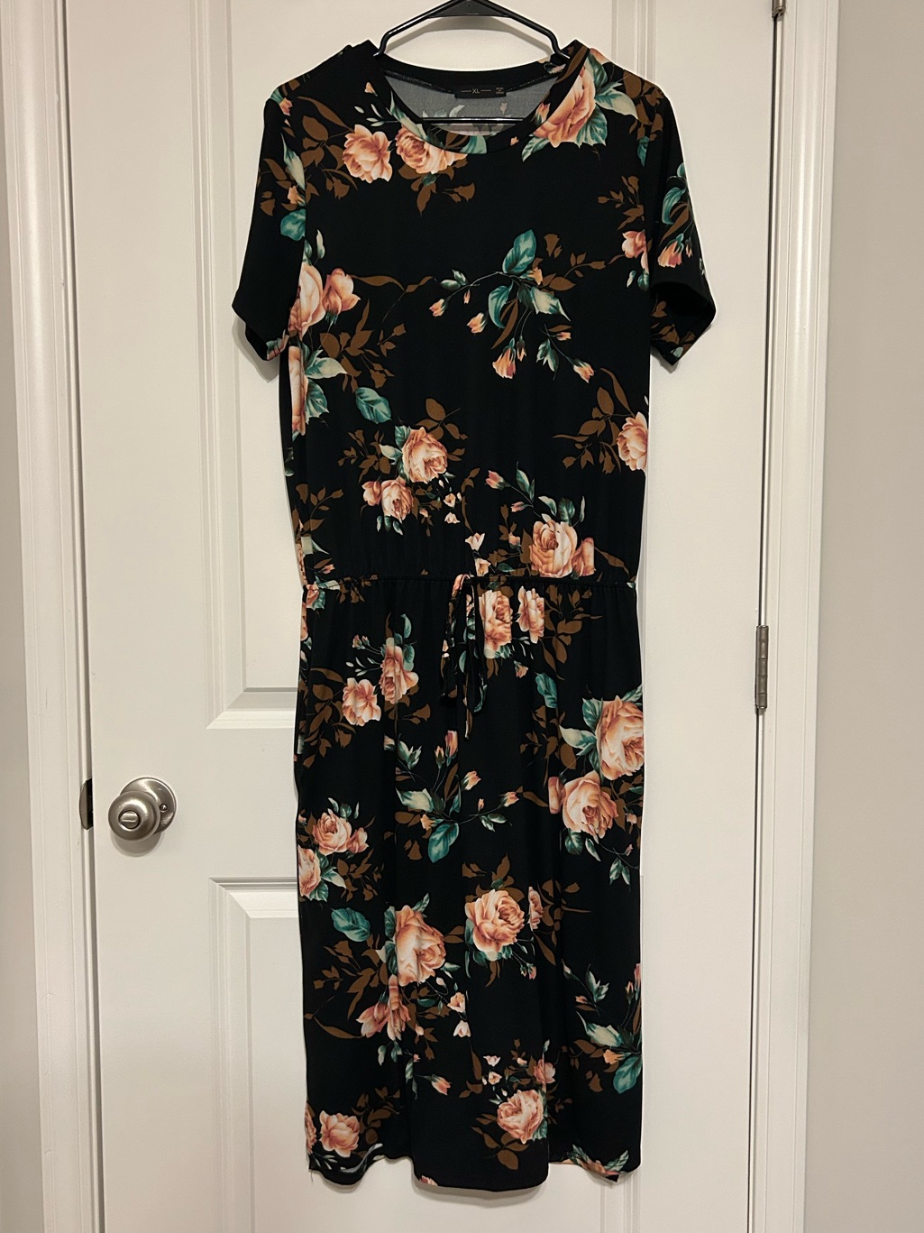 Black Floral Midi Dress With Pockets